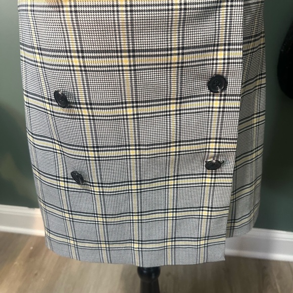 H&M Tan and Black Mini Wrap Skirt size 8 - Picture 2 of 4